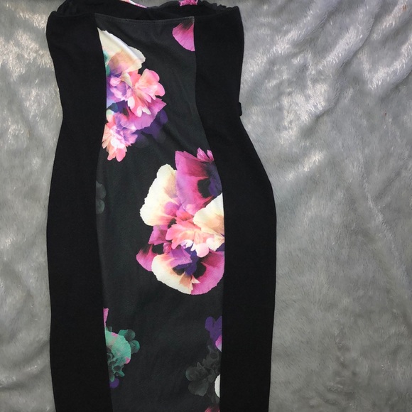 Dress - Picture 4 of 4